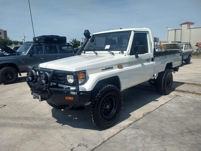 Illustration for article titled The Land Cruiser pics